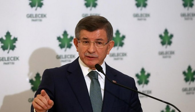 Davutoğlu’ndan Erdoğan’a yanıt: Biz olmasak Tayyip Erdoğan bir hiçti