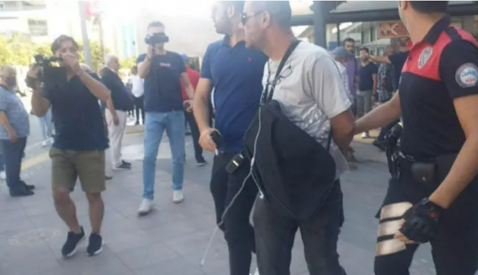 Deniz Poyraz duruşması sırasında bir kişi pompalı tüfekle adliyeye girmek istedi