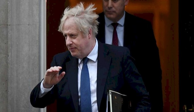 İngiltere Başbakanı Johnson istifa etti
