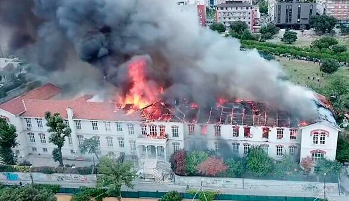 Balıklı Rum Hastanesi'nde yangın