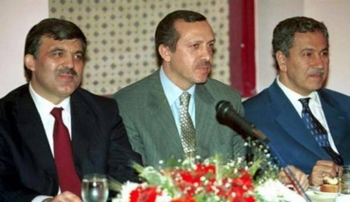 Bülent Arınç'tan Gül'lü ve Erdoğan'lı AKP kuruluş mesajı
