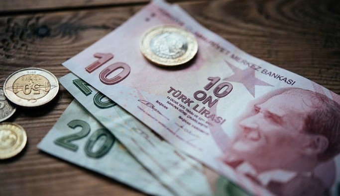 Madeni 10 lira, kağıt 500 ve 1000 lira geliyor