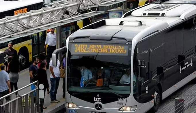 İBB'den 65 yaş üstü açıklaması: Ücretsiz geçiş hakkı devam edecek
