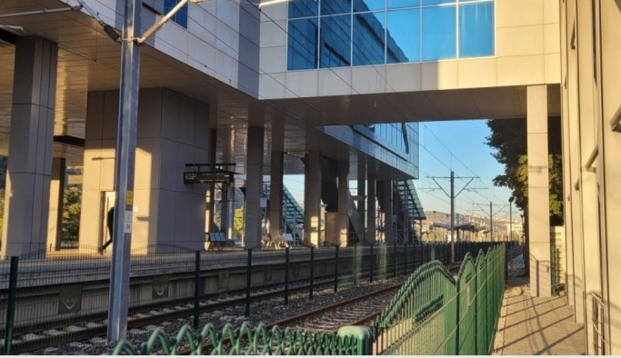 Ankara'da YHT'de test sürüşü kazası: Tren raydan çıktı, 4 kişi yaralandı