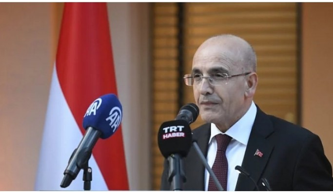 Şimşek 'sorguladı': Neden altın ithal ediliyor? Yenilebilir, içilebilir bir şey değil
