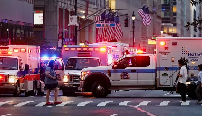 New York'taki finans merkezinde silahlı saldırı: 5 ölü