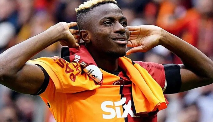 Victor Osimhen'in uçağını 2,1 milyon kişi izledi