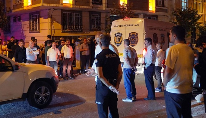 Tartıştığı annesini tabancayla vurarak öldürdü