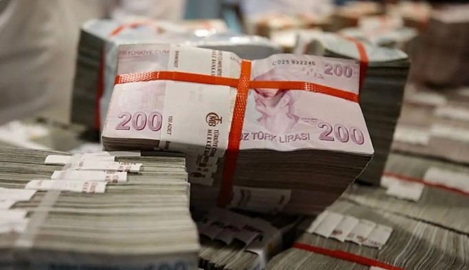 Bütçe temmuzda 378,1 milyar TL açık verdi