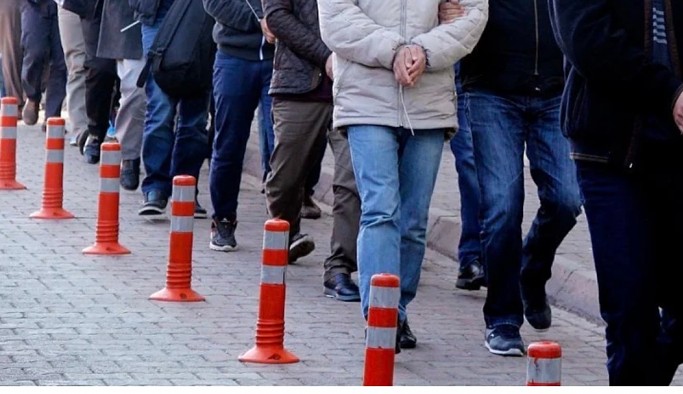 İstanbul'da 819 kişi gözaltına alındı