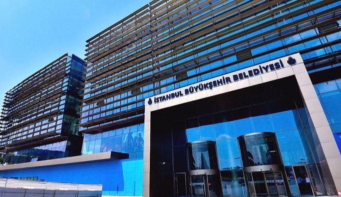İBB soruşturması: AKP'den CHP'ye geçen Ekrem Baki dahil altı kişi tutuklandı