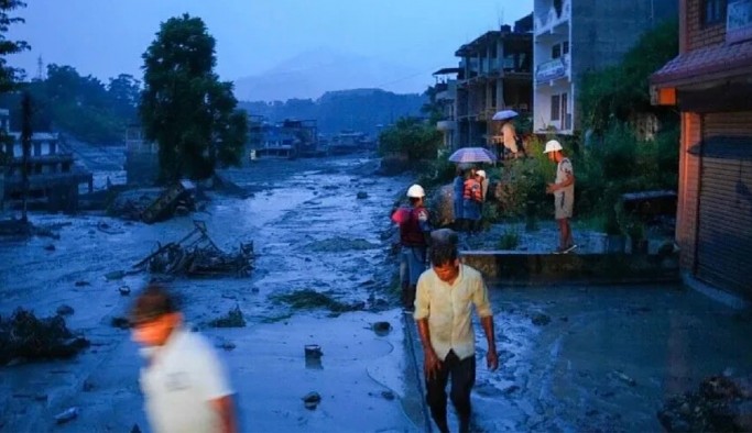 Nepal'de sel: 4 bin kişi kayıp