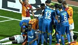 Baygınlık geçiren Gomis'ten açıklama