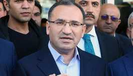 Bekir Bozdağ'dan Macron'a 'Rusya'yla ayrılma' yanıtı
