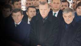 Davutoğlu-Gül karşı karşıya: Görüşmeyi kim istedi?
