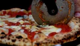 'Pizzama tükürdüğünden beri 6 kilo verdim'