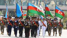 Azerbaycan ordusunun 100. yılı kutlanıyor