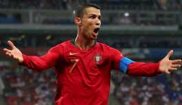 Twitter yaslı: Dünya Kupası'nda destan yazan Ronaldo'nun 'Joker' gibi sırıttığı büstü kaldırıldı