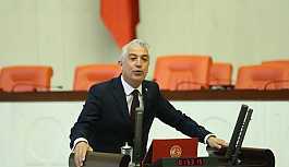 AKP'li vekil fena yakalandı: Aynı komisyondayız haberimiz yok