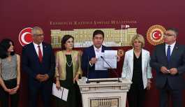 Kurultay için toplanan imza sayısını açıkladı
