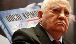 Gorbaçov: ABD'nin INF'den çekilmesi yeni bir silah yarışının ilanı