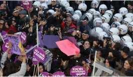 Erkek şiddetini protesto eden kadınlara polis müdahalesi