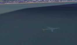 Google Earth'te uçak 'batığı' keşfedildi