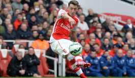 Mesut Özil'den Prens William'a imzalı forma jesti