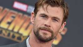 Rus kadın, Hollywood yıldızı Chris Hemsworth sandığı kişiye 15 bin dolar gönderdi