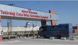 Aile görüşmesine çıkan tutuklulara çıplak arama dayatması