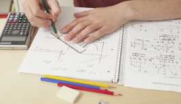 Matematik ödevi için polisi aradı