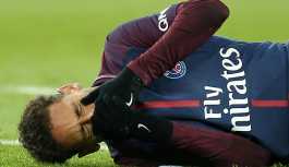 Sakatlıklarla birlikte anılan Neymar, en az 2.5 ay yeşil sahalarda yok