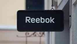 ‘Erkeklerin suratına oturun’ kampanyalı reklam yapan Reebok’a dava: Sırada BDSM’li kampanya mı var?