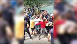 Trabzon'da Kürdistan atkısıyla fotoğraf çektiren turistler lince uğradı