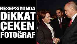 Resepsiyonda dikkat çeken fotoğraf