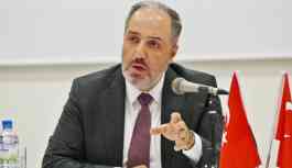 AK Partili Yeneroğlu: Yurt dışında gazeteciler ağır sorular sorunca şoke oluyoruz