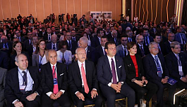 CHP: Suriye’de cihatçılara verilen destek sona ermeli