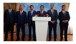 Davutoğlu’nun Meclis’te grup kurup kurmayacağı açıklandı!