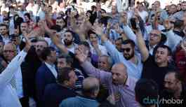 Karamollaoğlu’na provokasyon girişimi