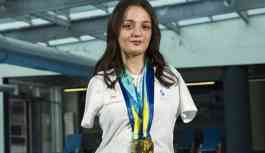 Paralimpik Yüzme Şampiyonası'nda dünya ikincisi oldu