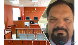 Etek boyuna karıştığı için uzaklaştırılan hakim görevine geri döndü