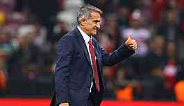 Şenol Güneş tarihe geçti