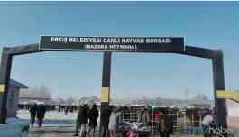 Hayvan pazarında akraba arasında silahlı kavga! Ölü ve yaralılar var!