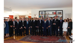 Davutoğlu'ndan dikkat çeken buluşma!