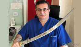 Doç. Dr. Sezai Çelik gazeteci Şirin Payzın'ı hedef gösterdi: Bu hanımı 14 gün karantinaya aldırsaydınız...