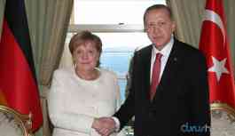 Erdoğan, Merkel ile görüştü