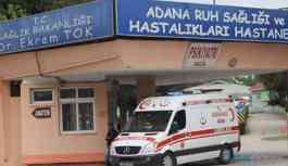 Oda arkadaşının gözlerini oyan hasta daha önce de diş fırçasıyla denemiş