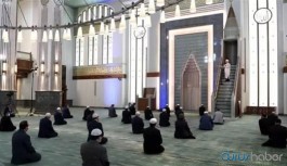 Diyanet'ten "online cuma namazı" açıklaması