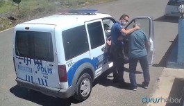 Polis 'masken yok' diye ceza kesmek istediği öğretmenden 'sende de yok' yanıtı alınca olay çıktı