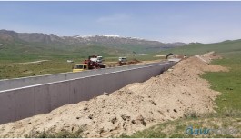 Zilan gözümüzün önünde çırpınıyor